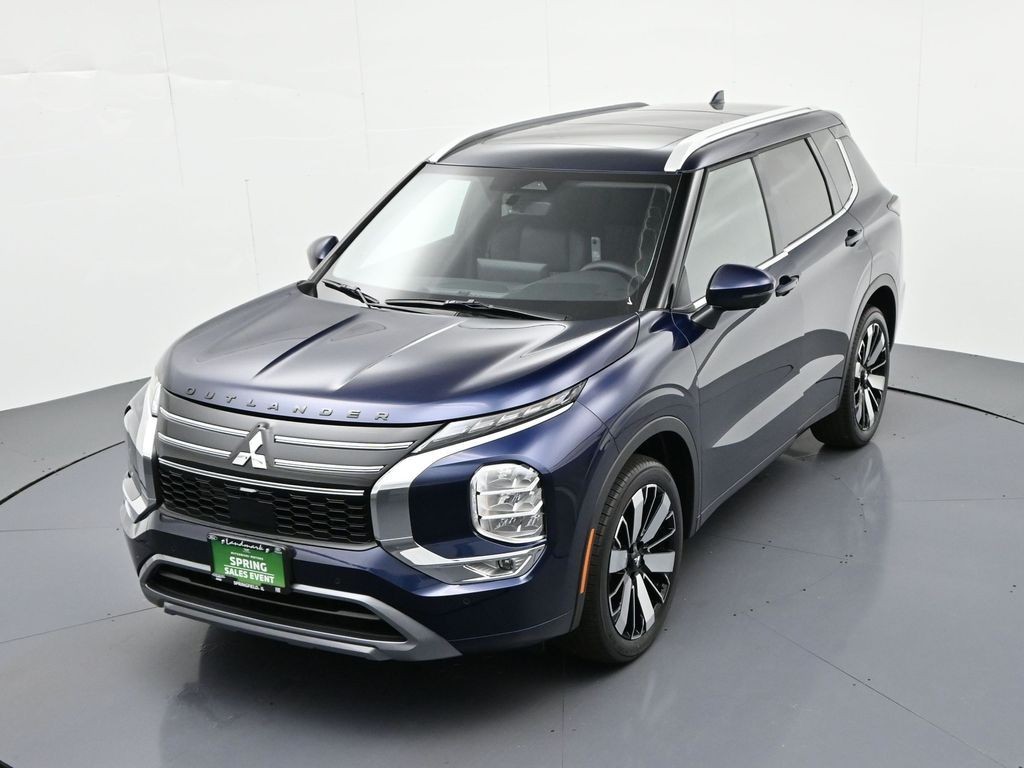 Mitsubishi Outlander Vehicle Full-screen Gallery Image 25