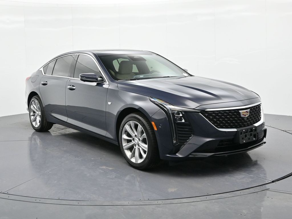 Cadillac CT5 Vehicle Full-screen Gallery Image 4