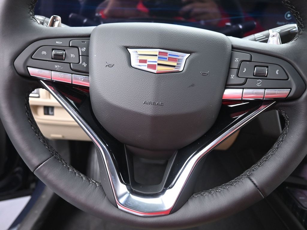 Cadillac CT5 Vehicle Full-screen Gallery Image 14