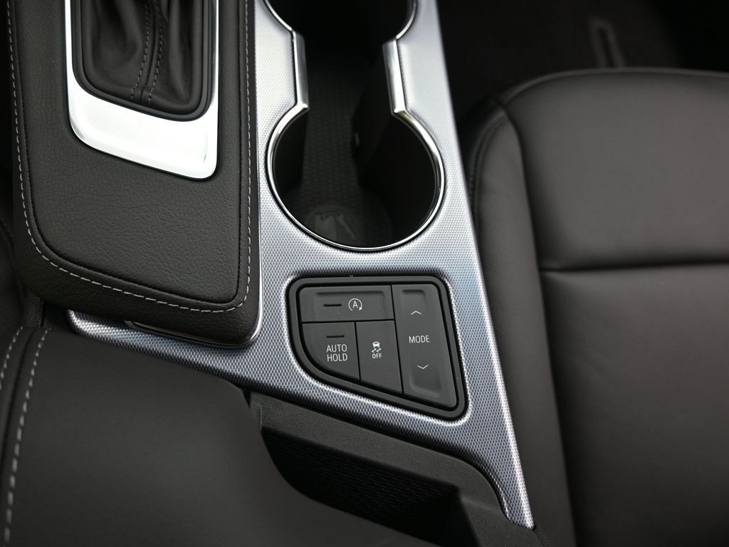 Cadillac CT4 Vehicle Full-screen Gallery Image 12