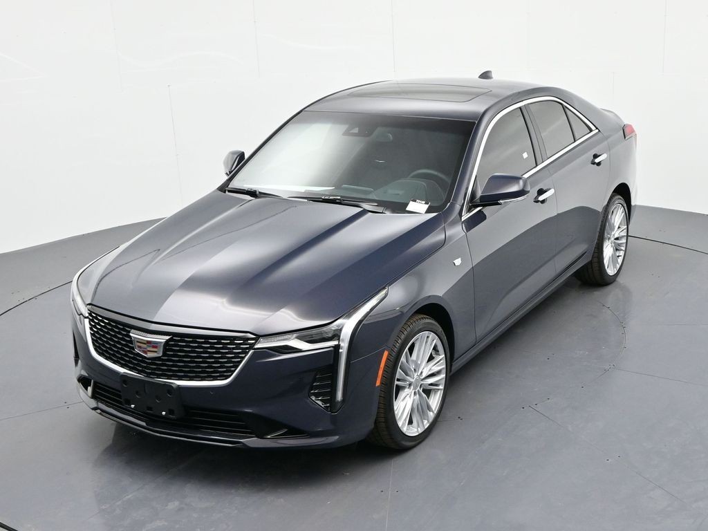 Cadillac CT4 Vehicle Full-screen Gallery Image 17