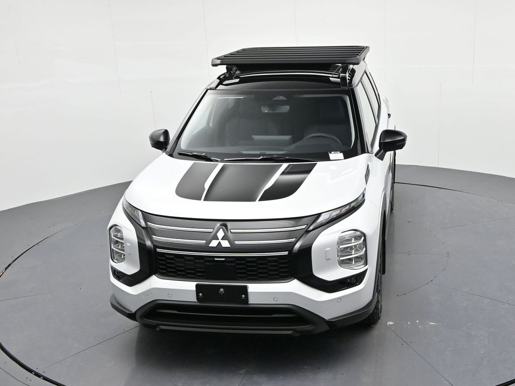 Mitsubishi Outlander Vehicle Full-screen Gallery Image 19