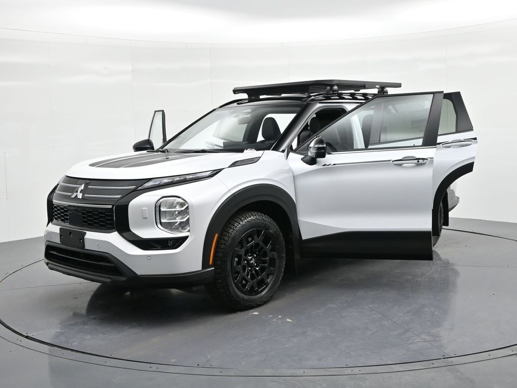 Mitsubishi Outlander Vehicle Full-screen Gallery Image 28