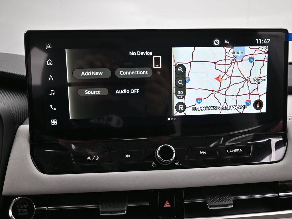 Mitsubishi Outlander Vehicle Full-screen Gallery Image 10
