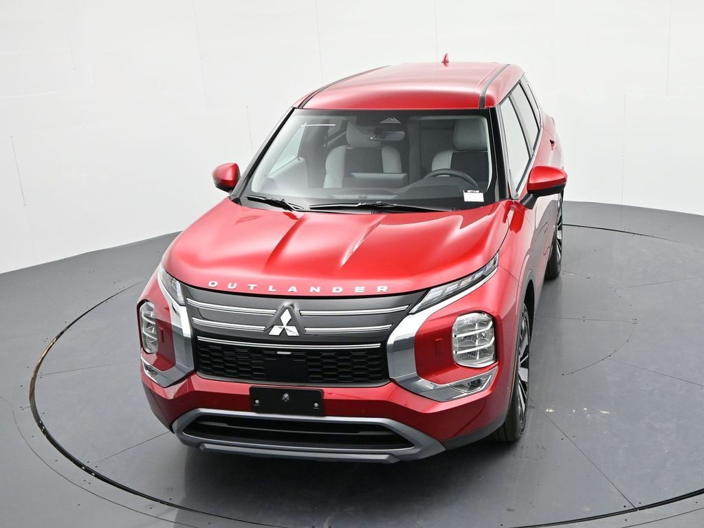 Mitsubishi Outlander Vehicle Full-screen Gallery Image 18