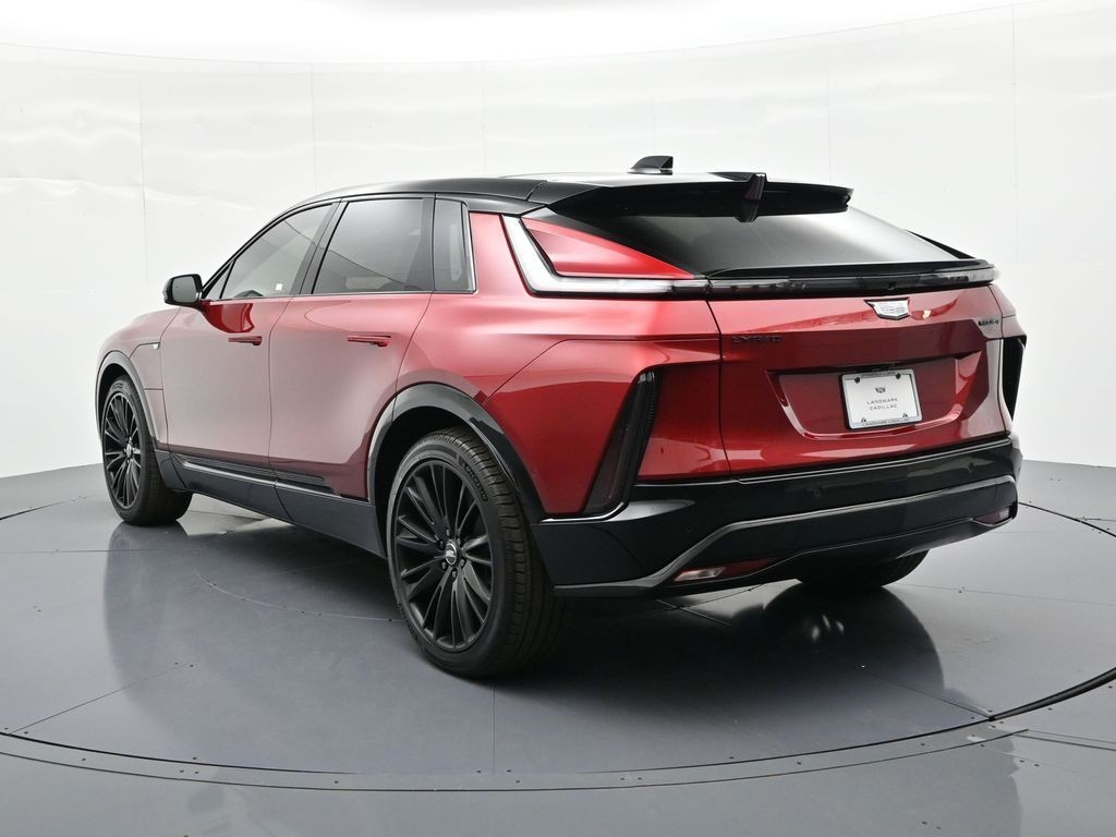 Cadillac LYRIQ Vehicle Full-screen Gallery Image 7