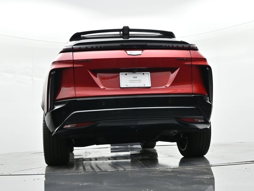 Cadillac LYRIQ Vehicle Full-screen Gallery Image 34