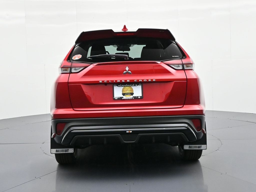 Mitsubishi Eclipse Cross Vehicle Full-screen Gallery Image 7