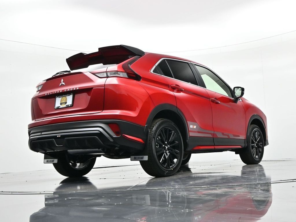 Mitsubishi Eclipse Cross Vehicle Full-screen Gallery Image 23