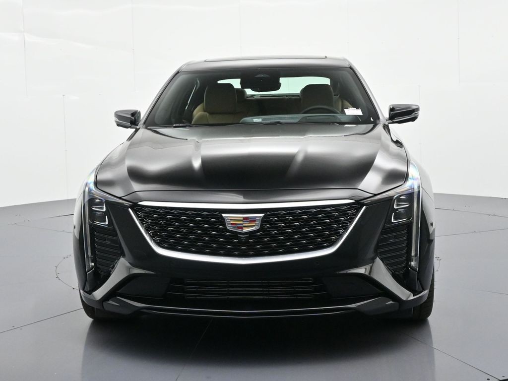 Cadillac CT5 Vehicle Full-screen Gallery Image 2