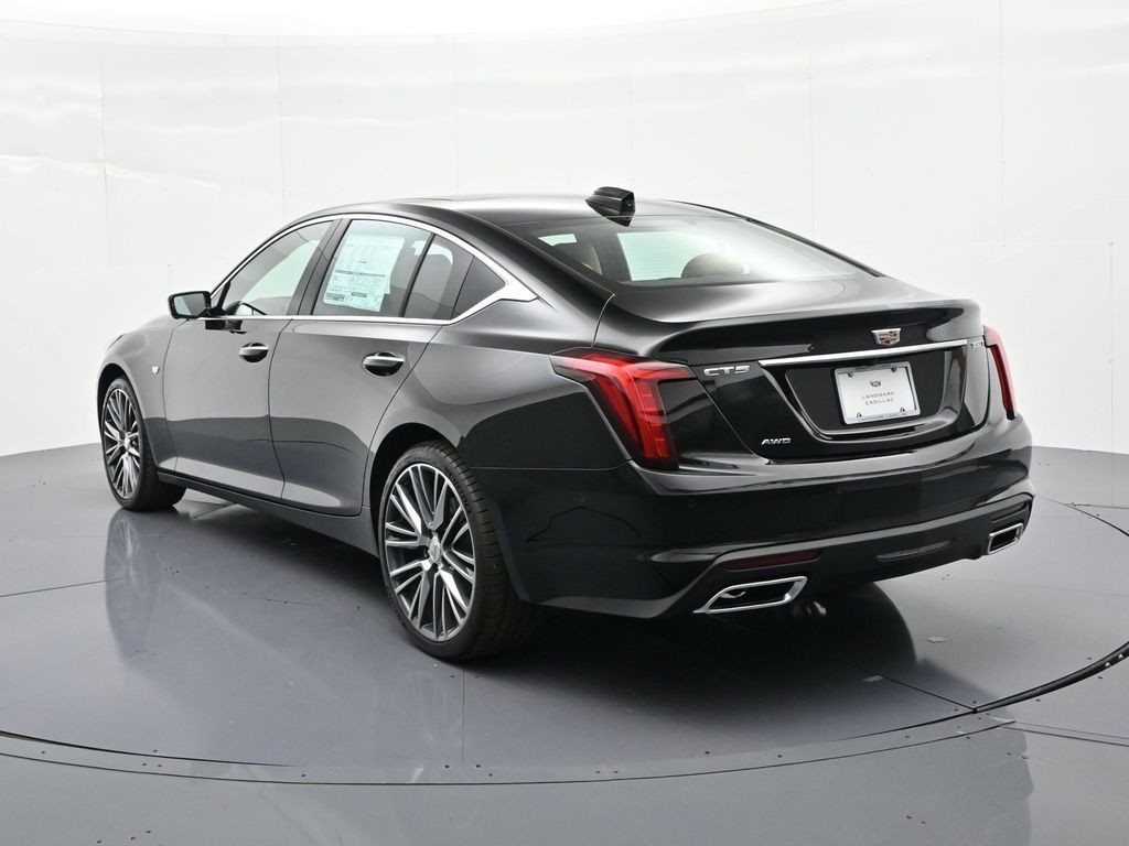 Cadillac CT5 Vehicle Full-screen Gallery Image 7