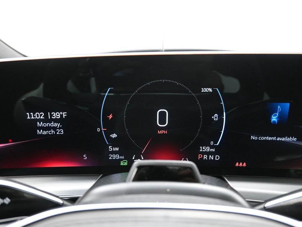 Cadillac LYRIQ Vehicle Full-screen Gallery Image 9