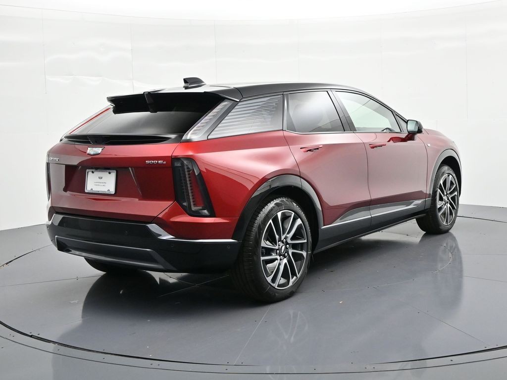 Cadillac OPTIQ Vehicle Full-screen Gallery Image 5