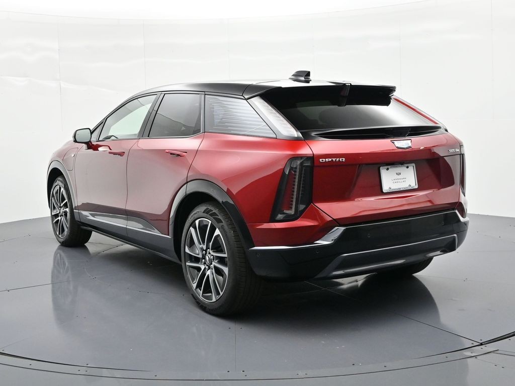 Cadillac OPTIQ Vehicle Full-screen Gallery Image 7