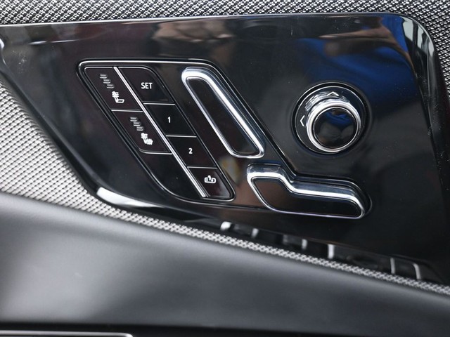 2026 Cadillac OPTIQ Sport - Photo 19