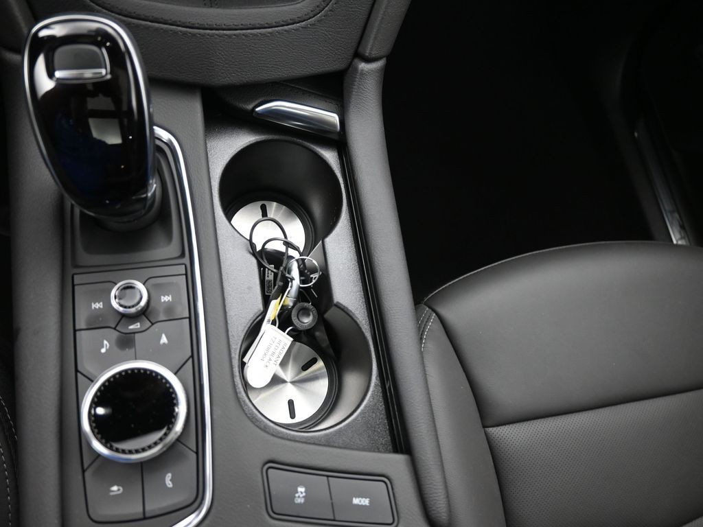 Cadillac XT5 Vehicle Full-screen Gallery Image 13