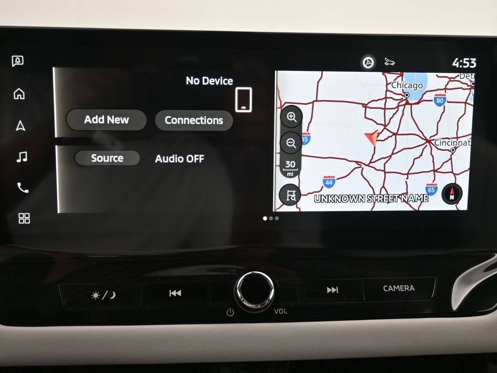 Mitsubishi Outlander Vehicle Full-screen Gallery Image 10