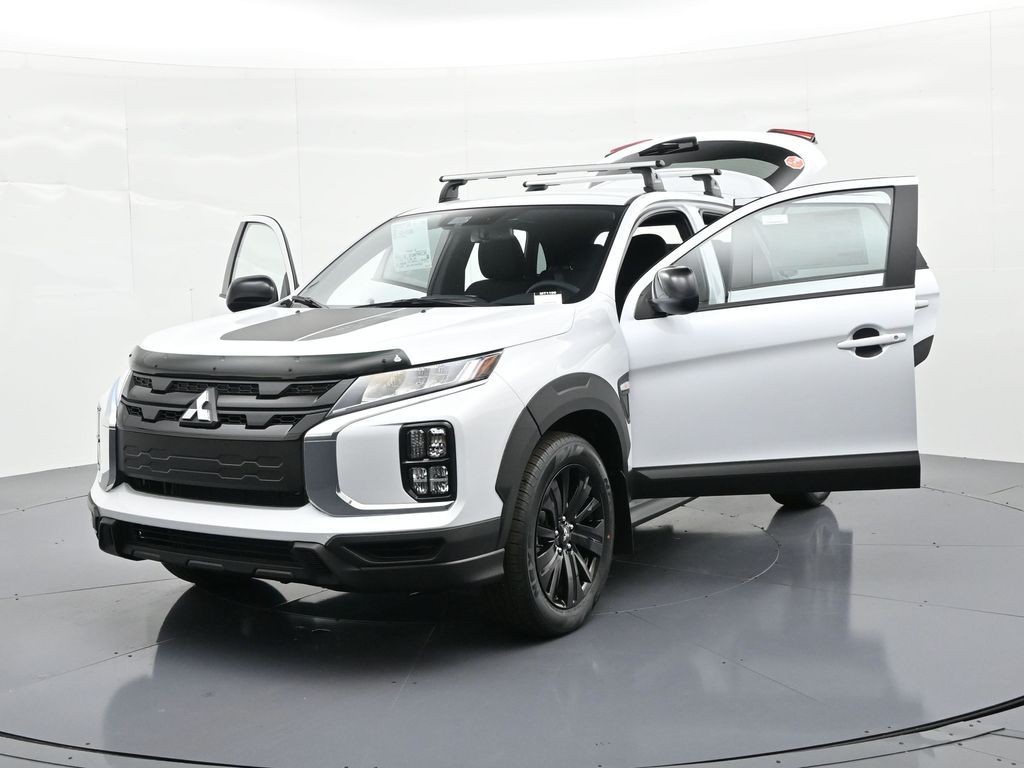 Mitsubishi Outlander Sport Vehicle Full-screen Gallery Image 31