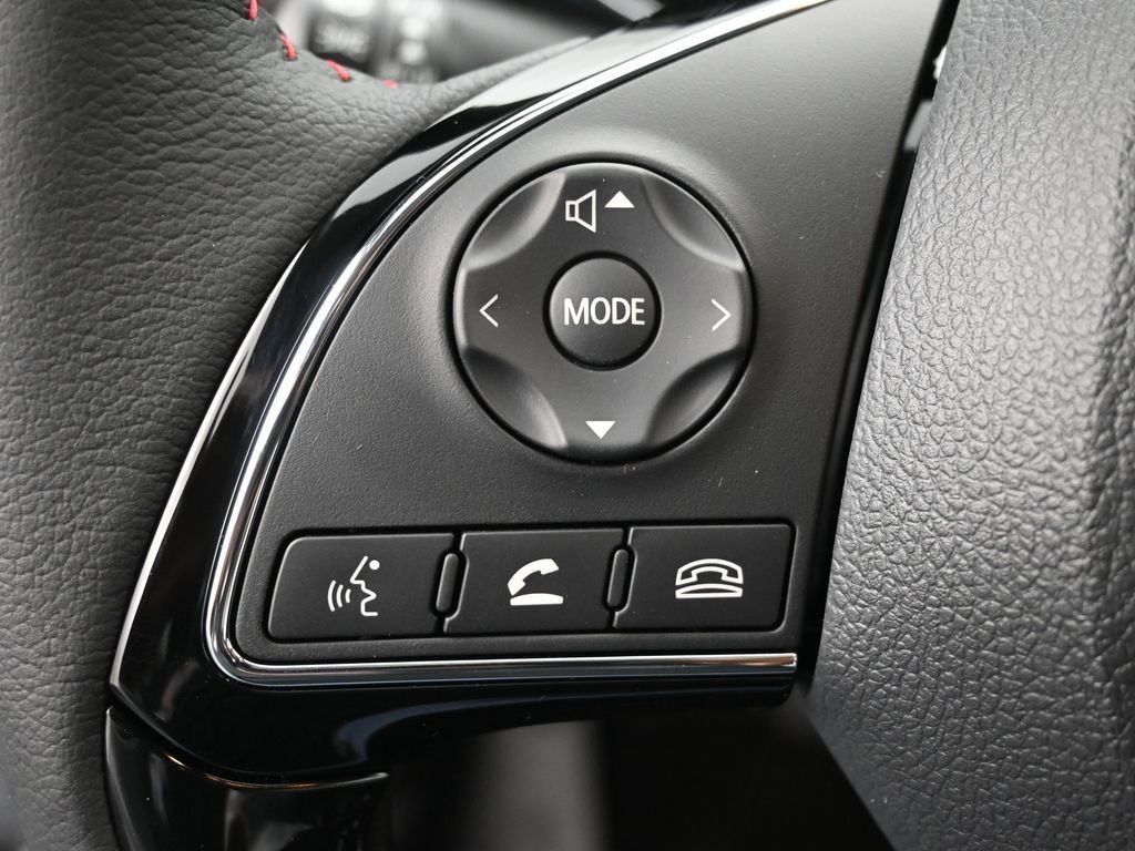 Mitsubishi Outlander Sport Vehicle Full-screen Gallery Image 20