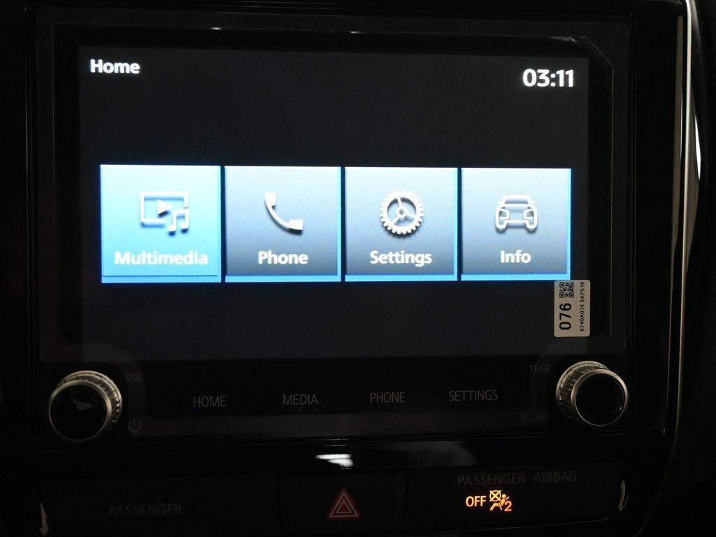 Mitsubishi Outlander Sport Vehicle Full-screen Gallery Image 10