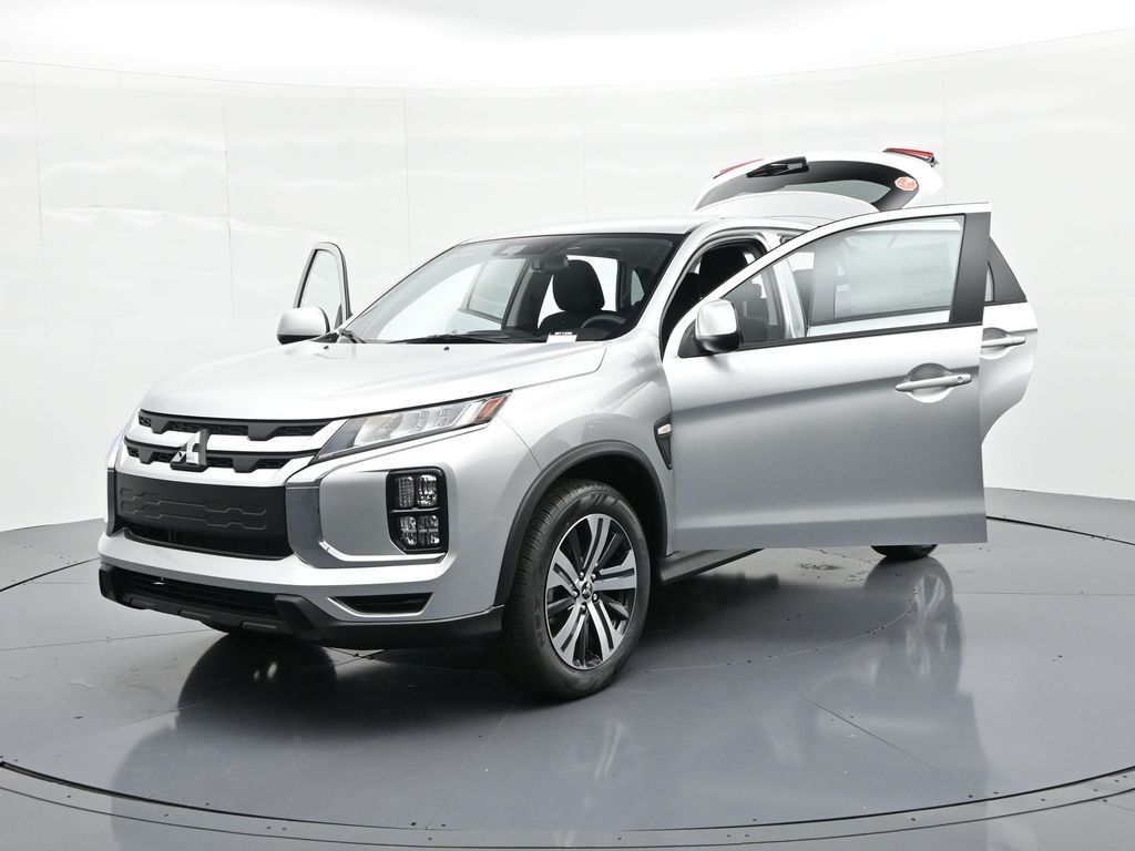 Mitsubishi Outlander Sport Vehicle Full-screen Gallery Image 31