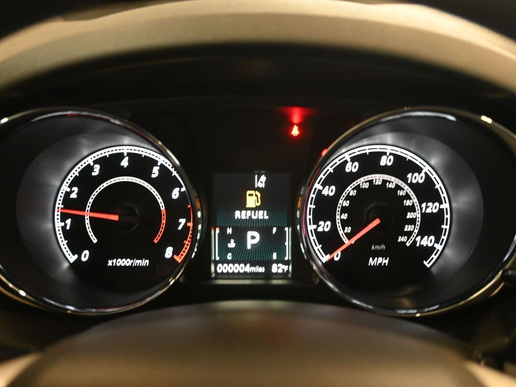 Mitsubishi Outlander Sport Vehicle Full-screen Gallery Image 9