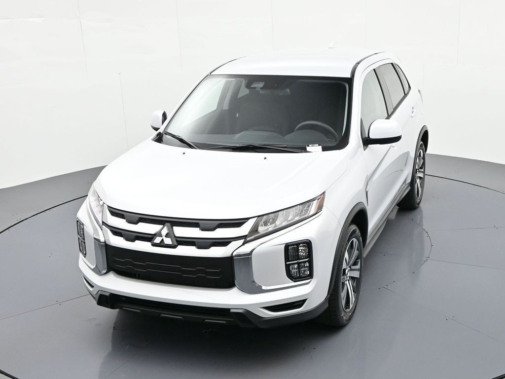 Mitsubishi Outlander Sport Vehicle Full-screen Gallery Image 23