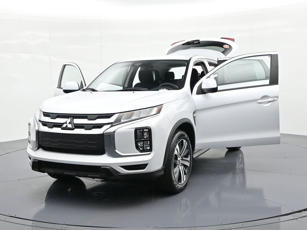 Mitsubishi Outlander Sport Vehicle Full-screen Gallery Image 31