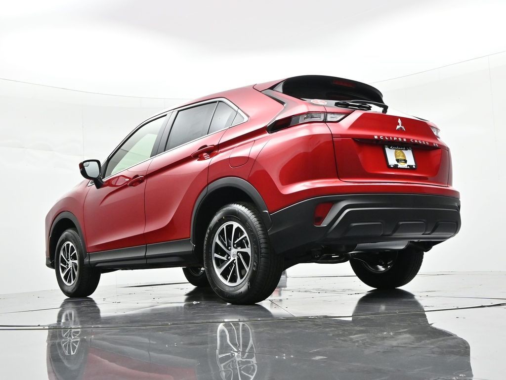 Mitsubishi Eclipse Cross Vehicle Full-screen Gallery Image 25