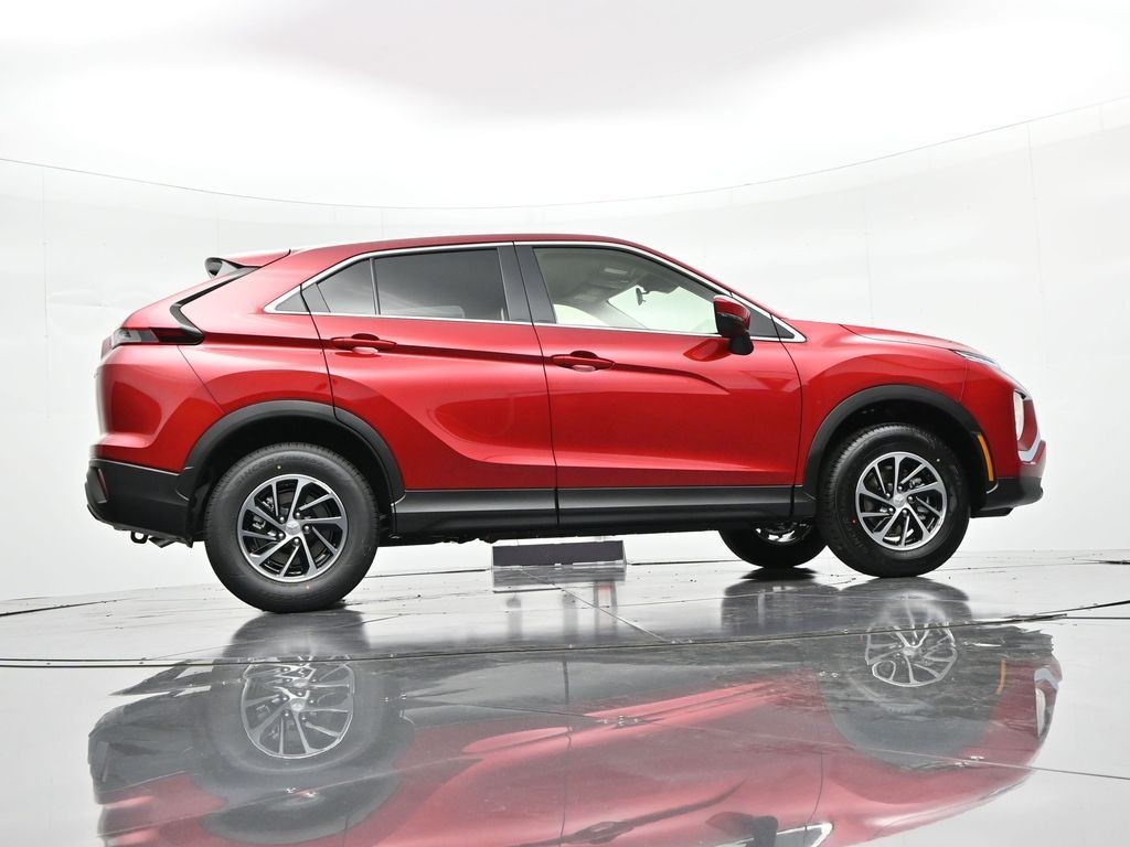 Mitsubishi Eclipse Cross Vehicle Full-screen Gallery Image 28