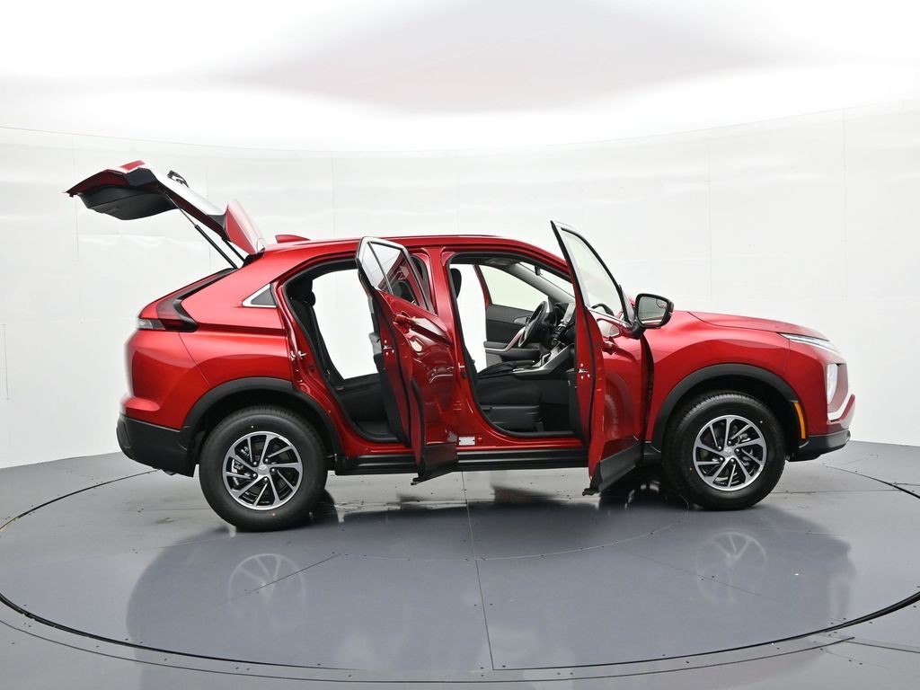Mitsubishi Eclipse Cross Vehicle Full-screen Gallery Image 29