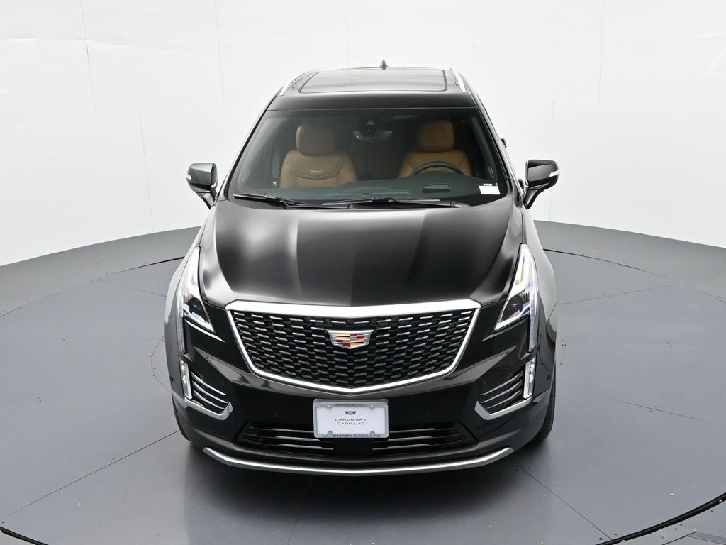 Cadillac XT5 Vehicle Full-screen Gallery Image 31