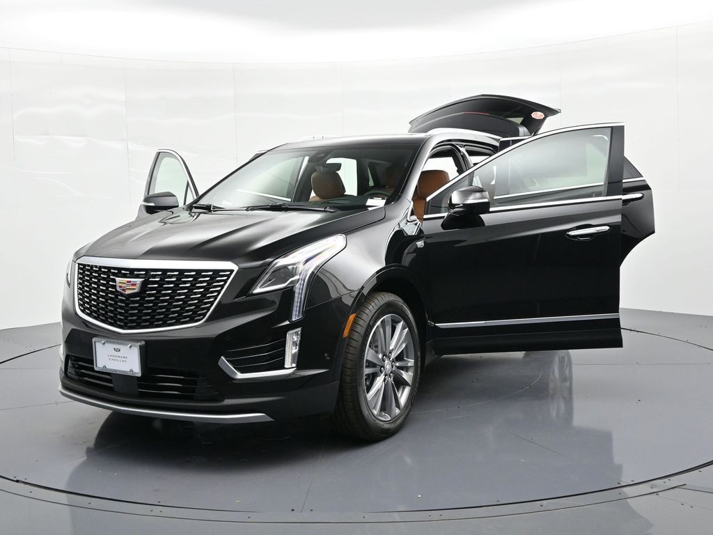 Cadillac XT5 Vehicle Full-screen Gallery Image 40