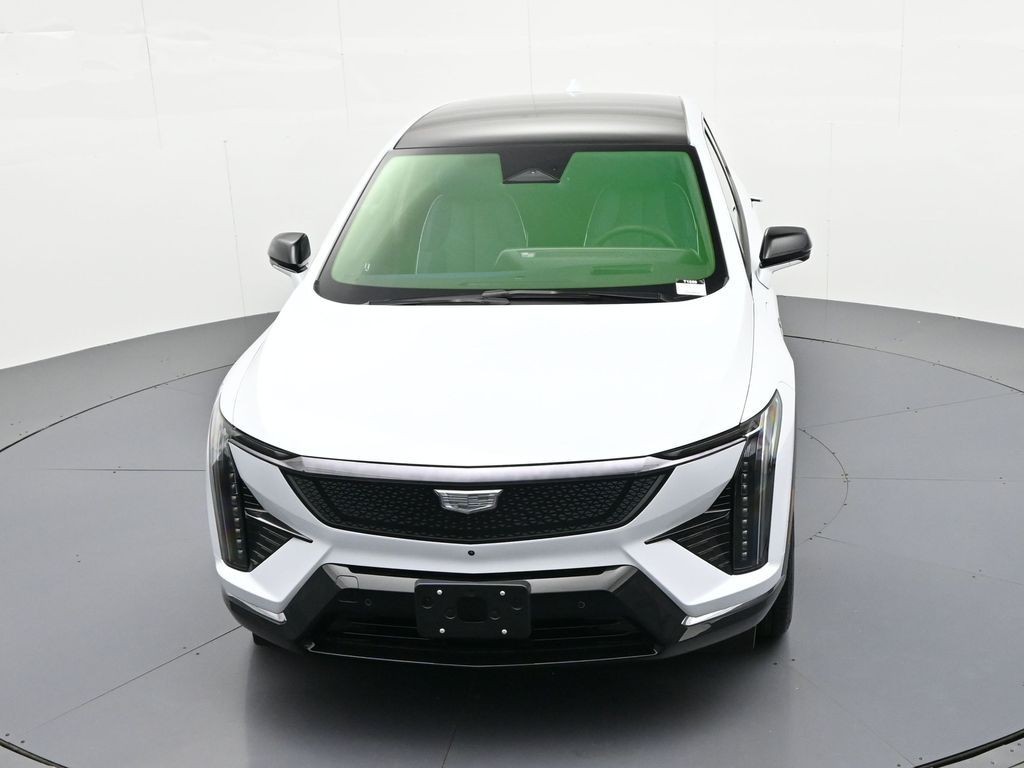 Cadillac OPTIQ Vehicle Full-screen Gallery Image 14