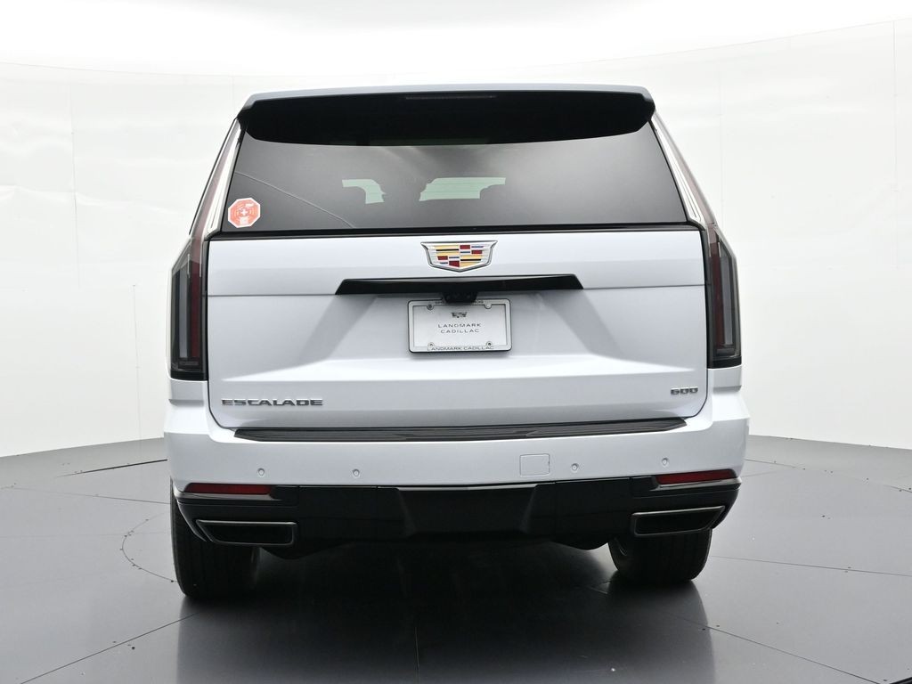 Cadillac Escalade Vehicle Full-screen Gallery Image 6