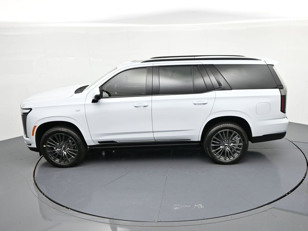 Cadillac Escalade Vehicle Full-screen Gallery Image 18