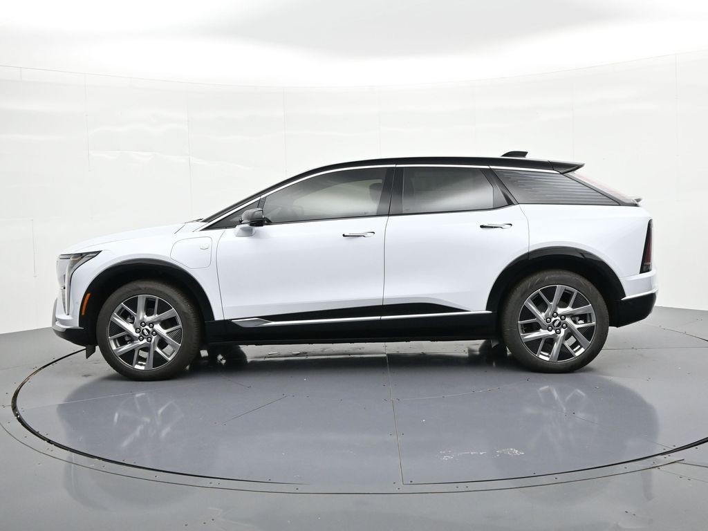 Cadillac OPTIQ Vehicle Full-screen Gallery Image 8