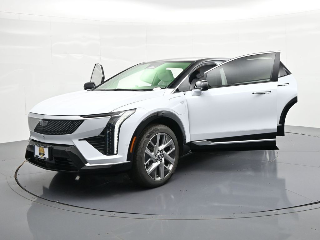 Cadillac OPTIQ Vehicle Full-screen Gallery Image 26