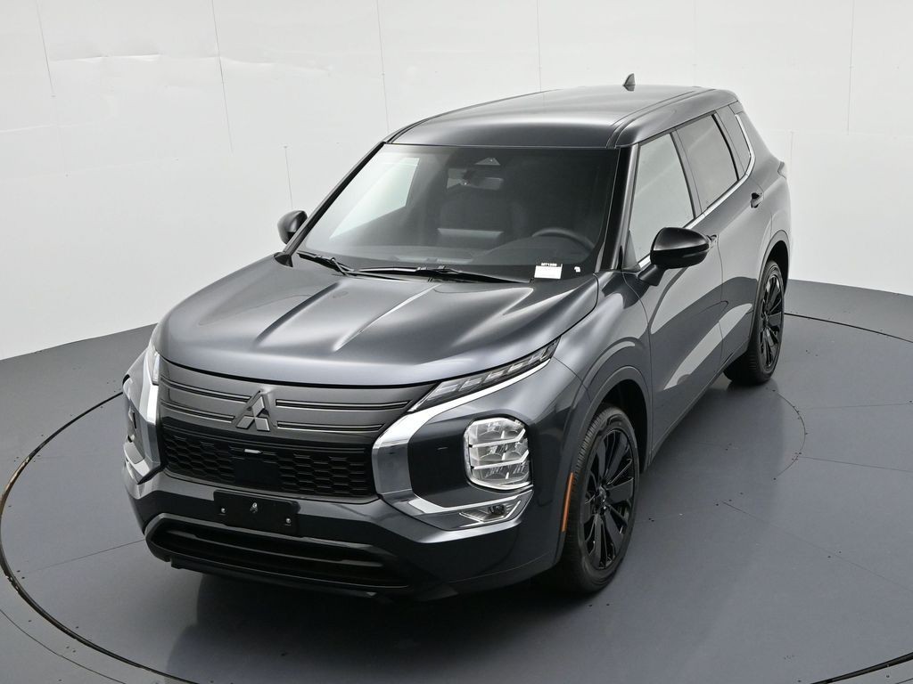 Mitsubishi Outlander Vehicle Full-screen Gallery Image 24