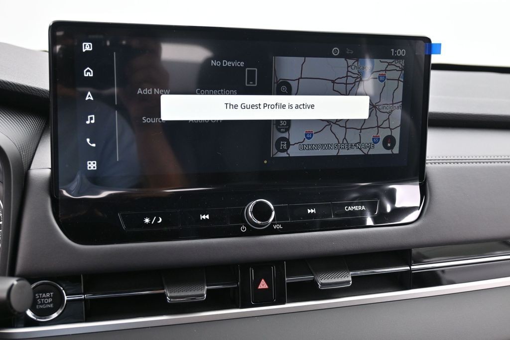 Mitsubishi Outlander Vehicle Full-screen Gallery Image 9