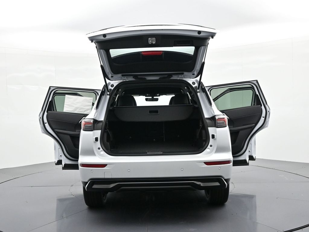 Mitsubishi Outlander Vehicle Full-screen Gallery Image 24