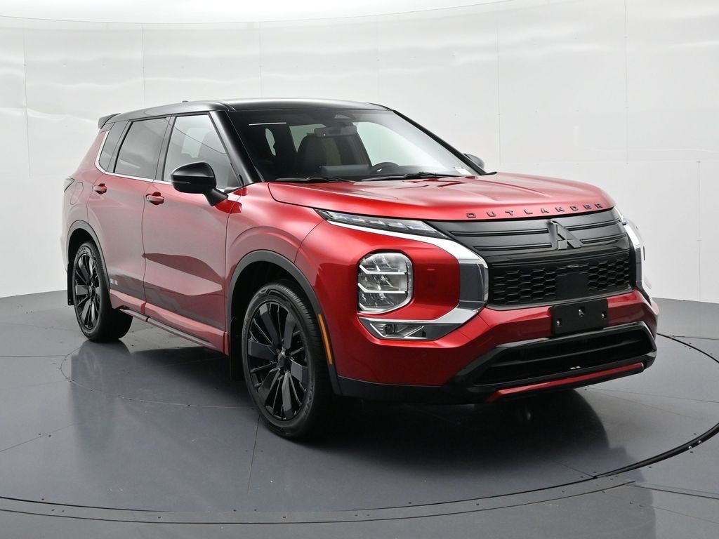 Mitsubishi Outlander Vehicle Full-screen Gallery Image 3