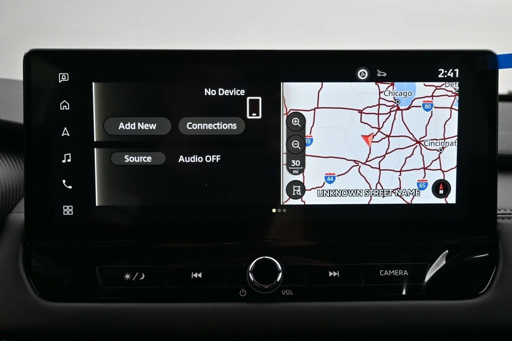 Mitsubishi Outlander Vehicle Full-screen Gallery Image 10