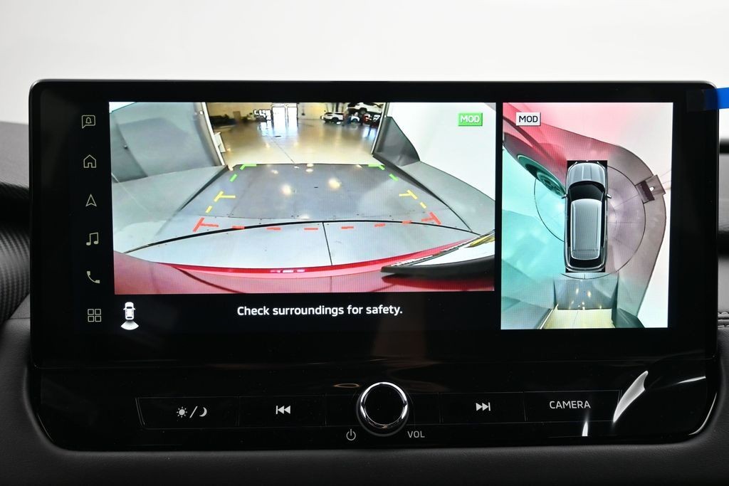 Mitsubishi Outlander Vehicle Full-screen Gallery Image 11