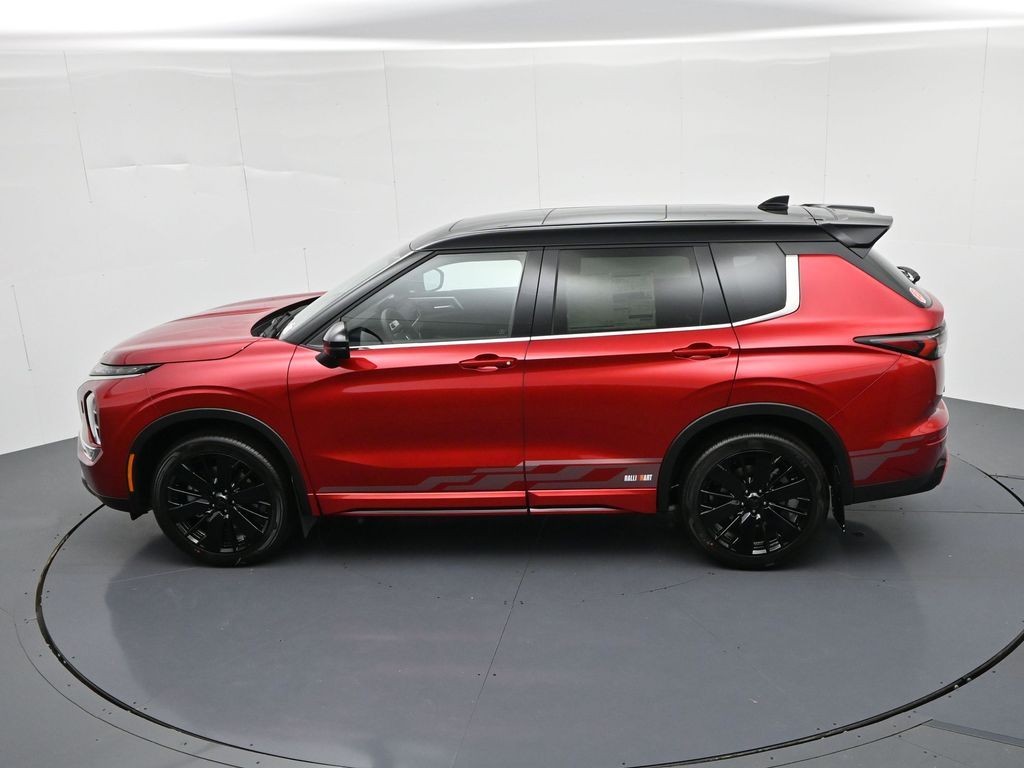 Mitsubishi Outlander Vehicle Full-screen Gallery Image 25