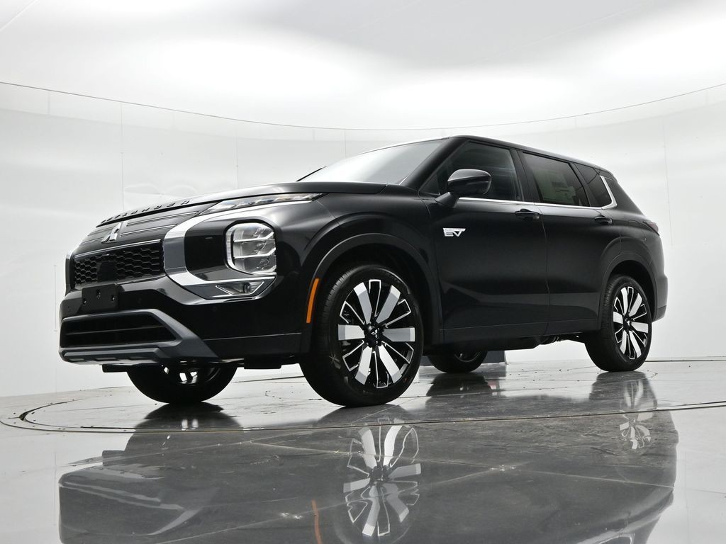 Mitsubishi Outlander Plug-In Hybrid Vehicle Full-screen Gallery Image 28