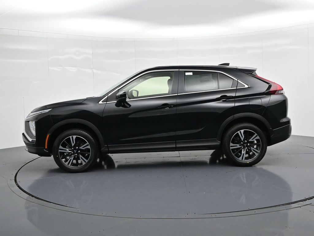 Mitsubishi Eclipse Cross Vehicle Full-screen Gallery Image 8