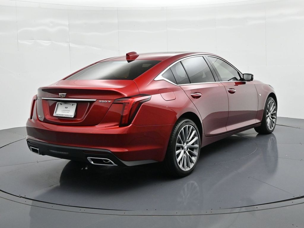 Cadillac CT5 Vehicle Full-screen Gallery Image 5