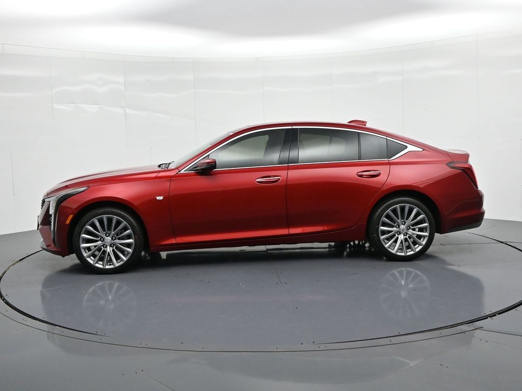 Cadillac CT5 Vehicle Full-screen Gallery Image 8
