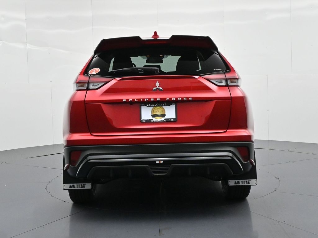 Mitsubishi Eclipse Cross Vehicle Full-screen Gallery Image 6
